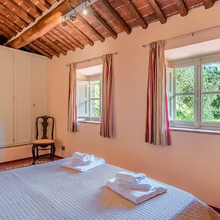 Il Mammolino - E Jacuzzi Ferienhaus